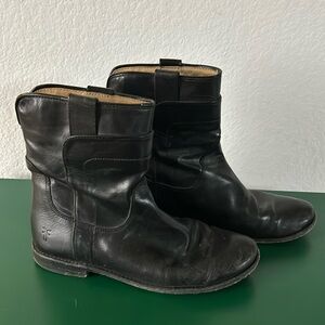 FRYE boots - 7.5 oiled leather